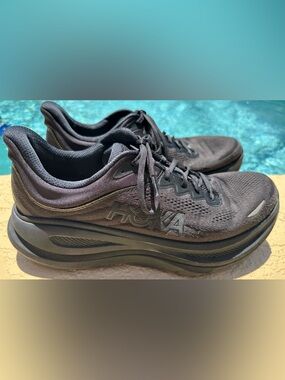 Hoka One One Bondi 9 Triple Black Running Shoes 1162011 BBLC Men’s Size 13 Clean